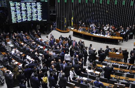 Câmara aprova Desvinculação de 30% da receita da União até 2023