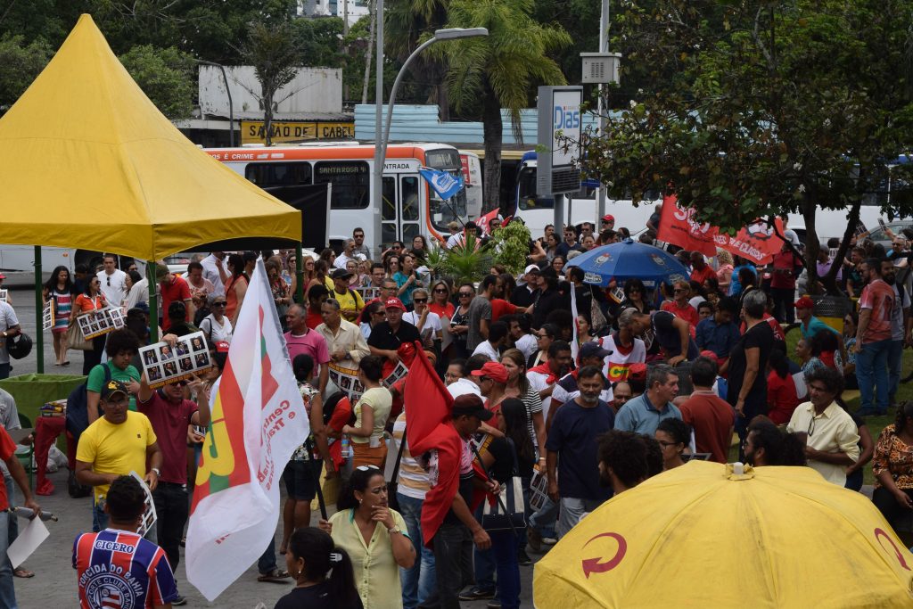 Centrais sindicais e movimentos sociais promovem ato e passeata no Dia Nacional de Lutas