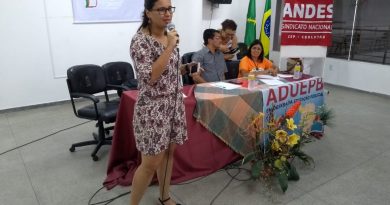 ADUEPB realiza plenária e convoca professores para ato contra destruição da previdência ADUEPB realiza plenária e convoca professores para ato contra destruição da previdência