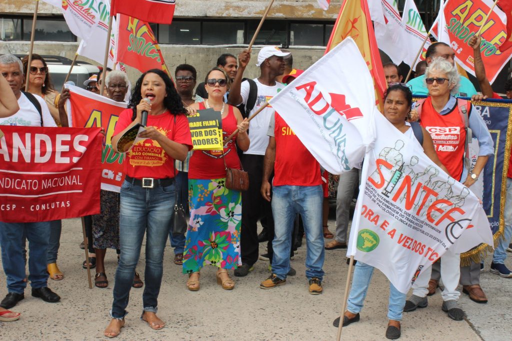 Justiça suspende, temporariamente, tramitação da PEC da Previdência na Bahia