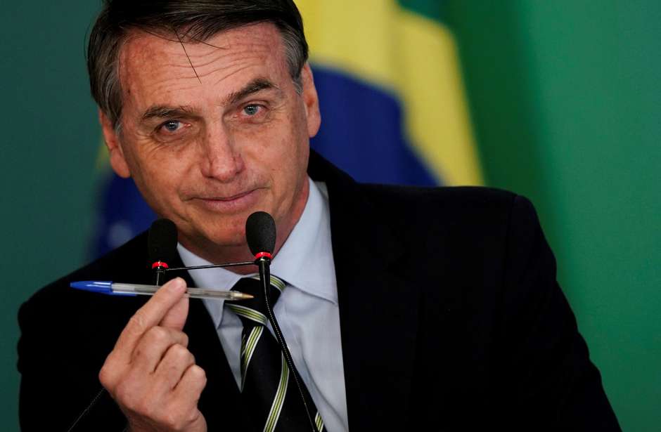 Após pressão do povo contra privatização do SUS, Bolsonaro volta atrás, mas sinaliza reeditar decreto