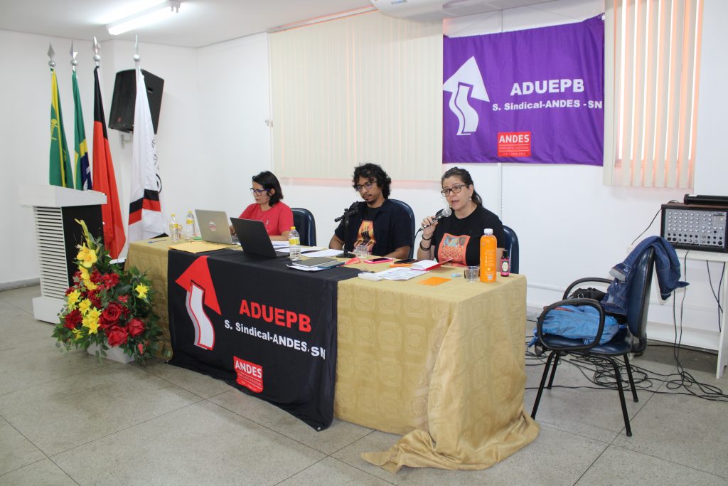 ADUEPB aprova apoio a Lula no 2º turno e ação judicial para conseguir direitos dos aposentados