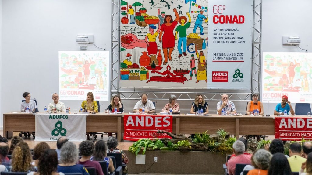 Abertura do 66º Conad é marcada por posse da nova diretoria do ANDES-SN