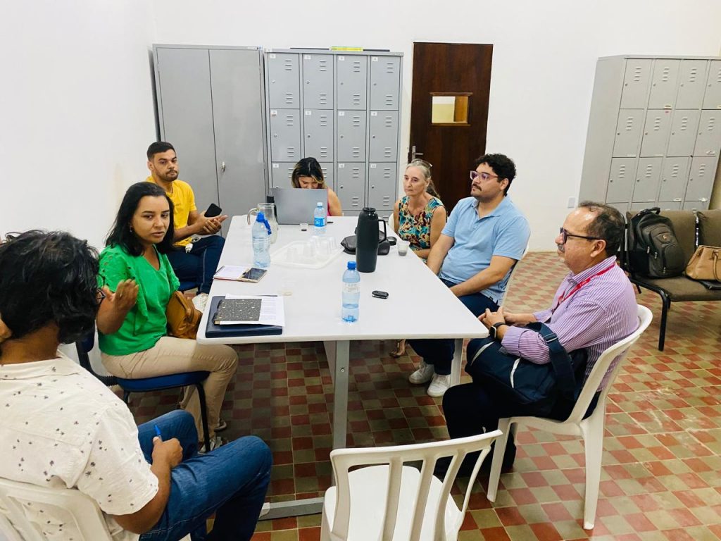 ADUEPB reúne professoras/es de Catolé do Rocha em agenda de mobilização