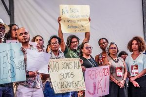 Docentes negras e negros denunciam racismo estrutural nas universidades em carta durante congresso do ANDES-SN