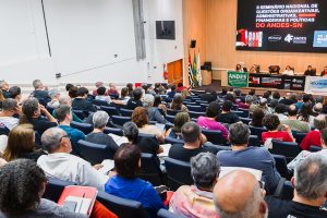 II Seminário Nacional do ANDES-SN debate organização sindical, financiamento e democracia interna