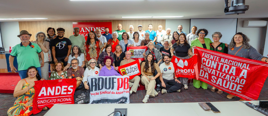 Docentes debatem saúde, trabalho e aposentadoria em eventos nacionais do ANDES-SN