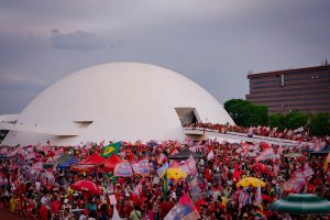 ANDES-SN destaca força da mobilização popular na derrota da extrema direita nas eleições